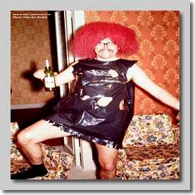 Dave Green (Eng) wearing the latest B.CAL Gash bag outfit - Party at Al-Attas annex Saudi Hadj 1973